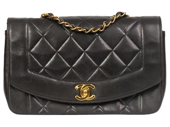 Chanel Black leather small vintage 1994-1996 Diana gold hardware flap bag  ref.986053 - Joli Closet