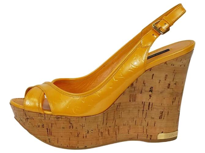 Patent leather sandals Louis Vuitton Yellow size 36.5 EU in Patent