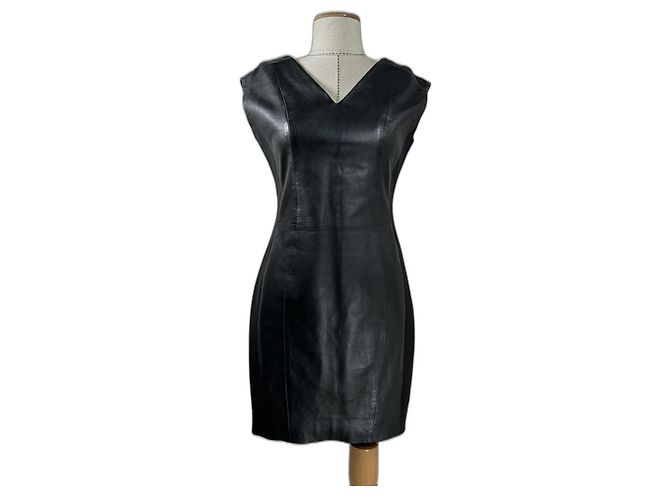 Autre Marque Schwarzes Lammleder Kleid