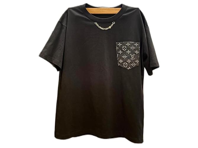 Montsouris Louis Vuitton T-Shirt Gold Tone Chain (Size m) Black