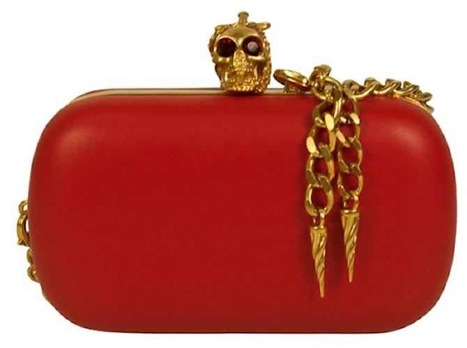 Alexander McQueen Embreagem com fecho de caveira em couro vermelho cravejado de cristal esfaqueado em ouro  ref.989288