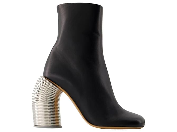 Silver Spring Ankle Boots - Off White - Leather - Black/ silver  ref.989363