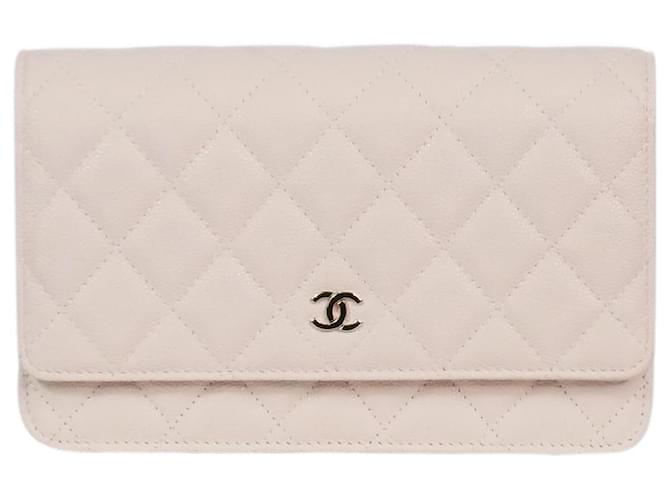 Chanel Neutral caviar 2019 silver hardware Wallet On Chain White Leather  ref.991274 - Joli Closet