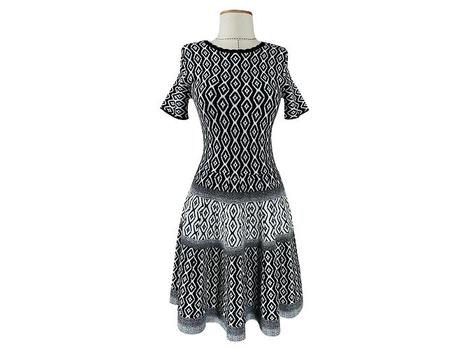 Vestido Hale Bob de viscose e elastano Multicor