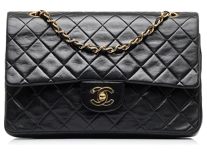 Chanel Black Medium Classic Lambskin Double Flap Leather ref.991626 - Joli  Closet