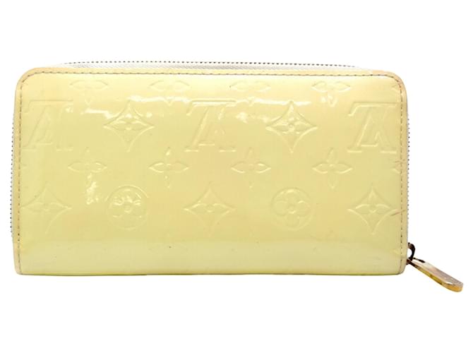 Louis Vuitton Portefeuille zippy Yellow Patent leather  ref.992438