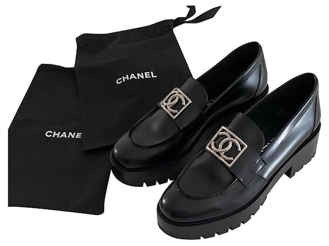 Chanel Interlocking CC Loafers / US9-EU39.5