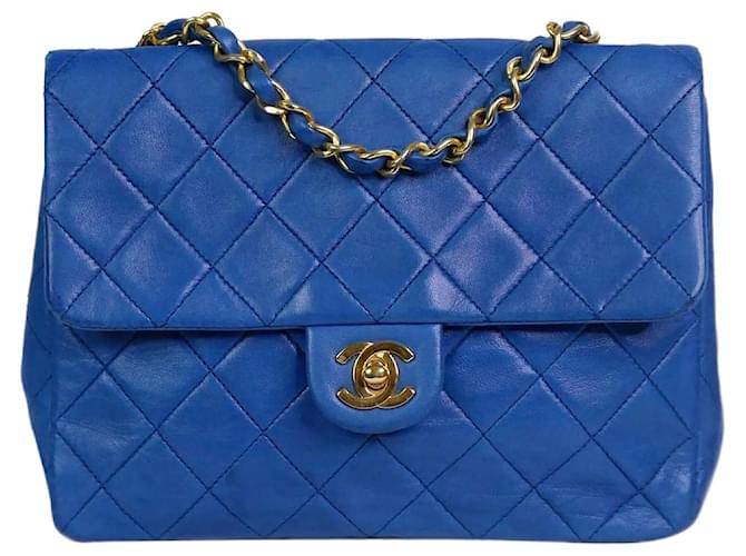 Chanel Blue lambskin 1989-1991 vintage Classic gold hardware single flap  shoulder bag Leather ref.993048 - Joli Closet