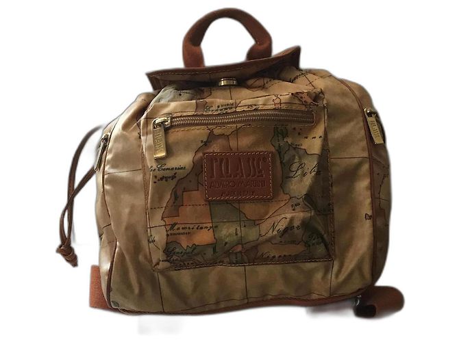 Autre Marque Alviero Martini Leather Backpack Camel