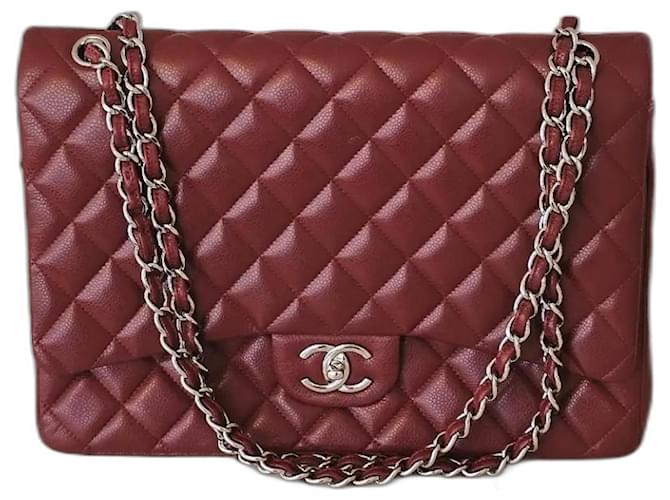 Timeless Chanel Maxi Burgundy Caviar Quilted Leather lined Flap Maxi with  Silver Hardware Dark red ref.995116 - Joli Closet