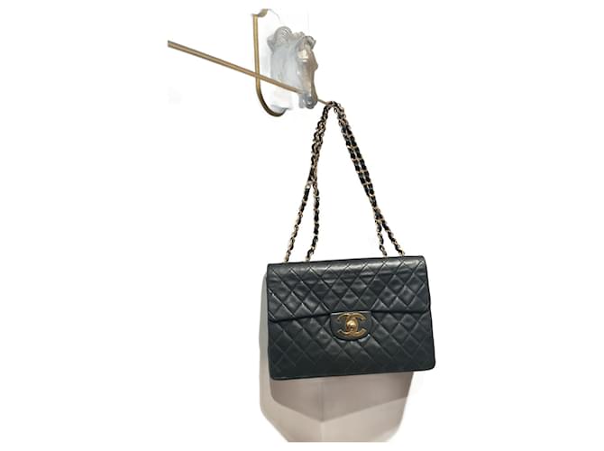 classic handbags chanel