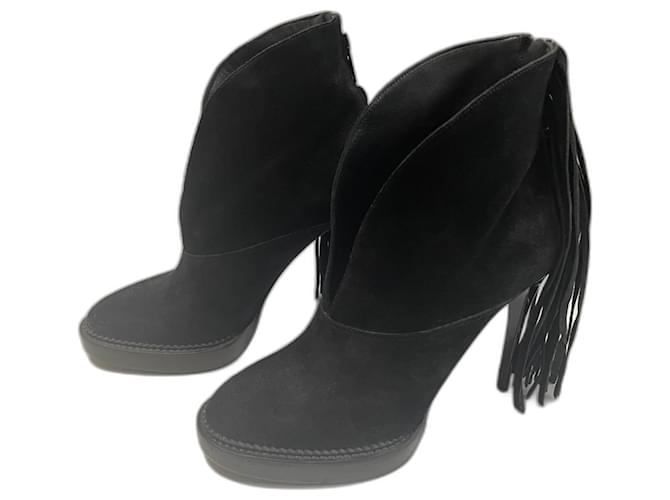 Burberry Ankle boot Black Suede  ref.997233