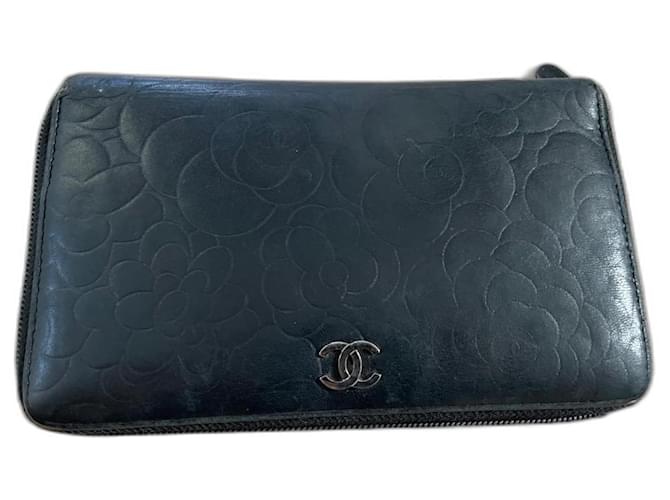Chanel CAMELLIA Black Leather ref.997355 - Joli Closet
