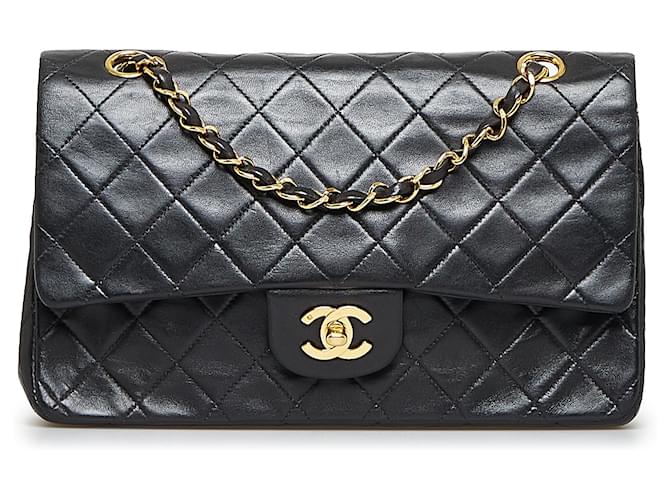 Chanel Black Medium Classic Lambskin Double Flap Leather ref.997629 - Joli  Closet