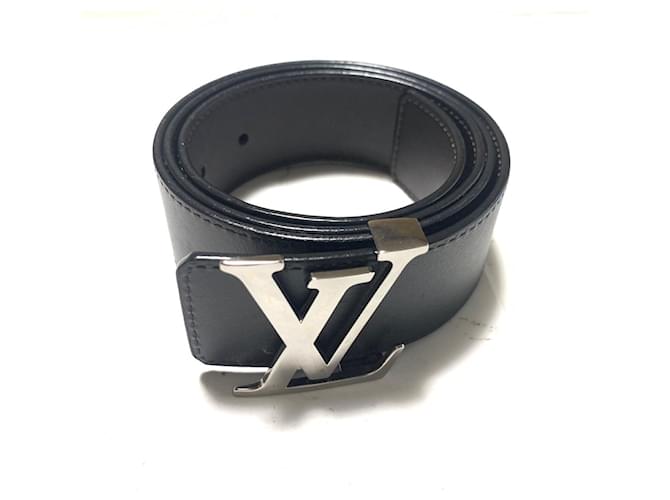 Louis Vuitton LV Initiales 40mm Reversible Belt Black Grey Leather. Size 100 cm