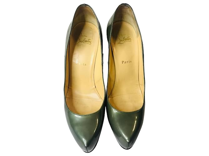 Christian Louboutin patent leather pumps Olive green  ref.999176