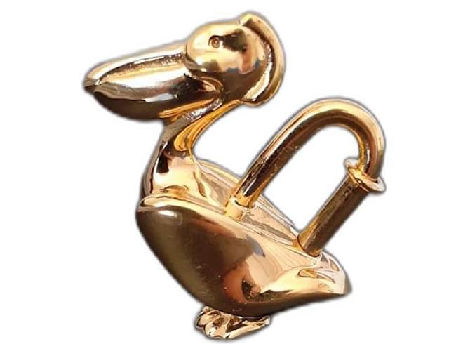 Hermès Bag charms Golden Metal  ref.1007960