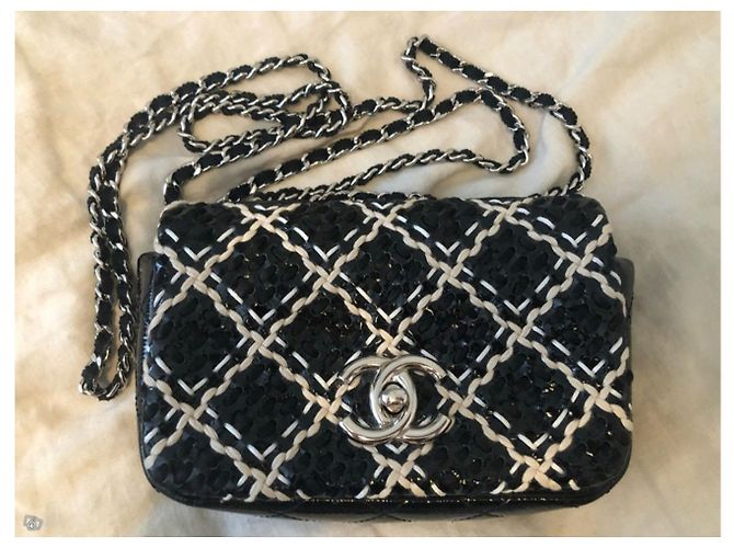 CHANEL Mini Flap Bag in Black Patent Braided Leather