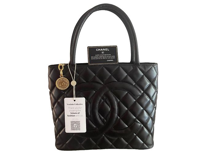 Medaillon Sac à main médaillon Chanel Noir