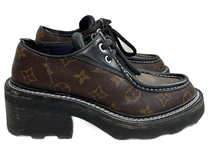 LOUIS VUITTON Pantoletten & Clogs T.EU 37.5 Stoff Braun