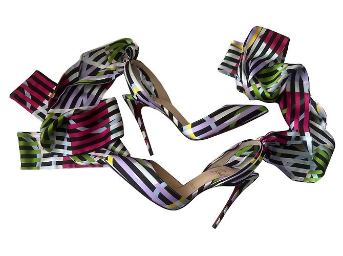 Christian Louboutin Douce du désert 100