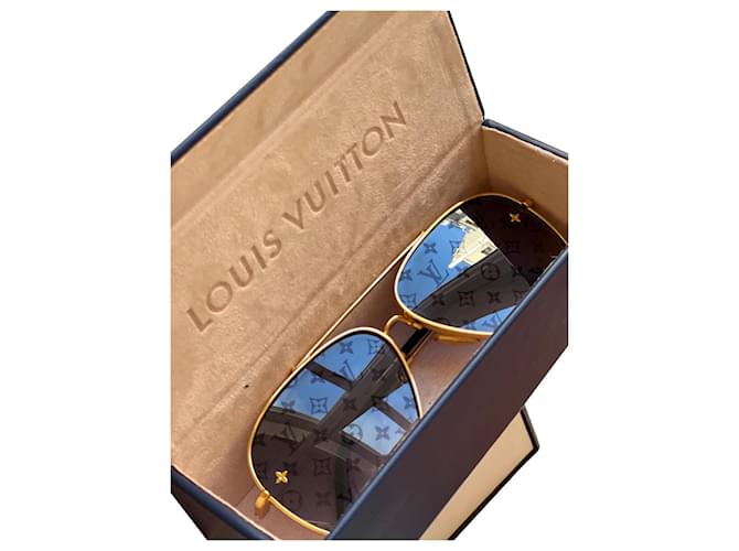 Louis Vuitton Las gafas de piloto LV Gold hardware  ref.1010902