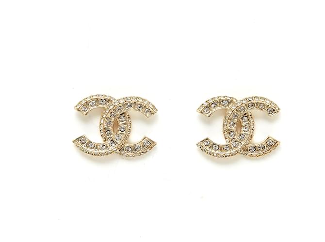 Chanel CC M gefütterte Reihe ausgefallener Diamanten Golden Metall  ref.1013368
