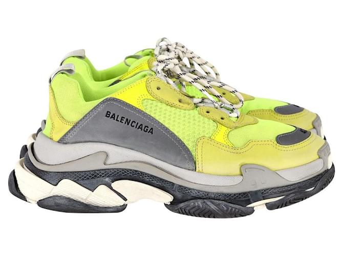 Balenciaga Baskets Triple S en Polyester Vert Fluo  ref.1017832