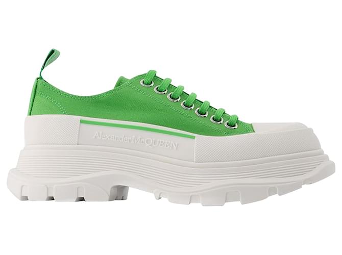 Alexander Mcqueen Tread Sneakers in White/Silver leather Green  ref.1018464
