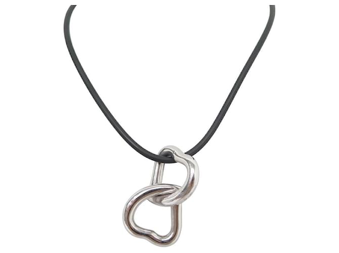 VINTAGE YVES SAINT LAURENT NECKLACE INTERLACED HEARTS PENDANT 43CM NECKLACE Silvery Steel  ref.1019791