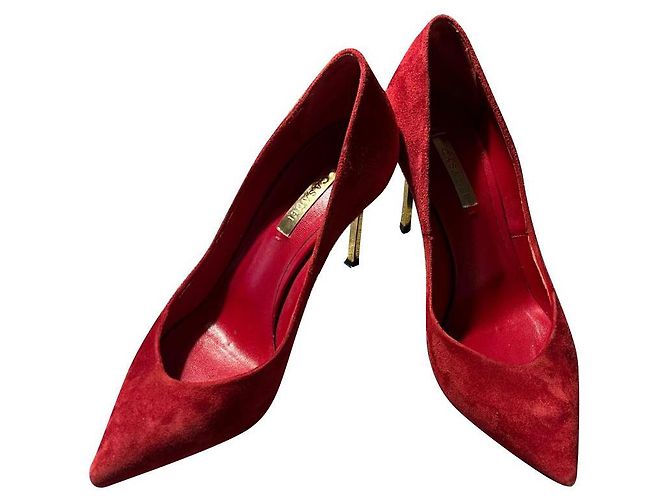 Casadei Blade Pumps Rot Samt Goldener Absatz
