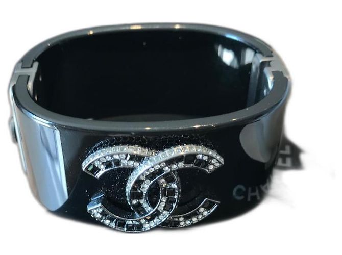Chanel Armband Schwarz Resin