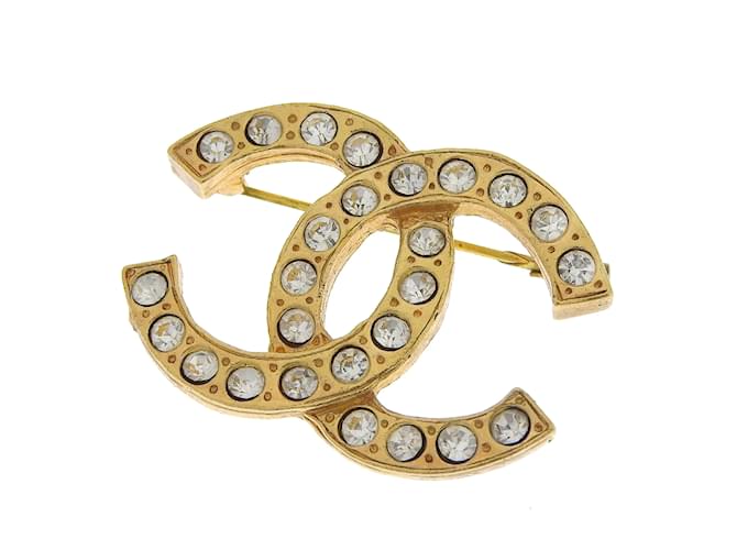 Chanel CC Logo Rhinestone Brooch Golden Metal ref.1020580 - Joli