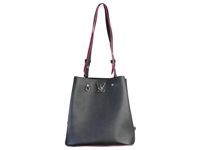 Louis Vuitton black leather bucket shoulder bag with silver hardware  ref.1021521 - Joli Closet