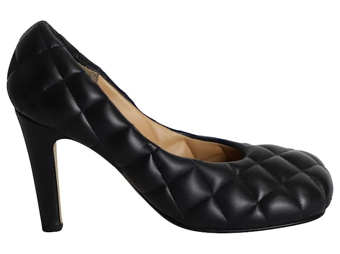 Bottega Veneta Zapatos de salón acolchados y acolchados en cuero negro  ref.1023103