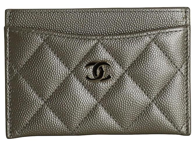 Chanel Cardholder in Gold Caviar Leather Golden  ref.1023146