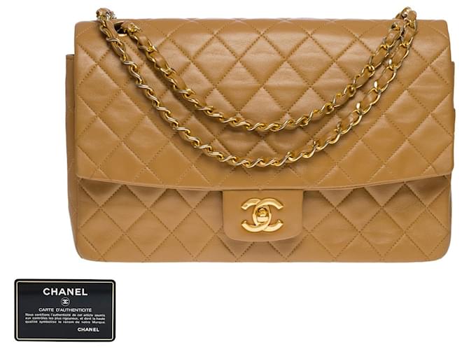 Sac Chanel Timeless/Classic in Beige Leather - 101322