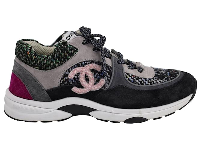 Chanel Interlocking CC Low-Top Sneakers in Multicolor Suede and Tweed  Multiple colors ref.1025287 - Joli Closet
