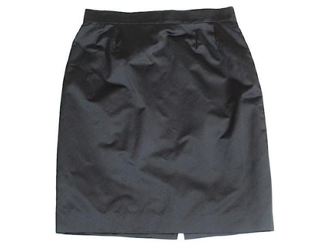 Chanel Skirts Black Silk  ref.1026150