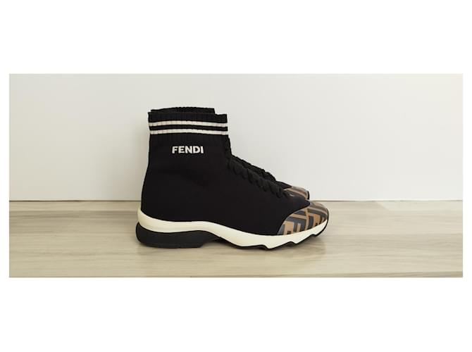 Fendi Ankle Boots Black Synthetic  ref.1026488