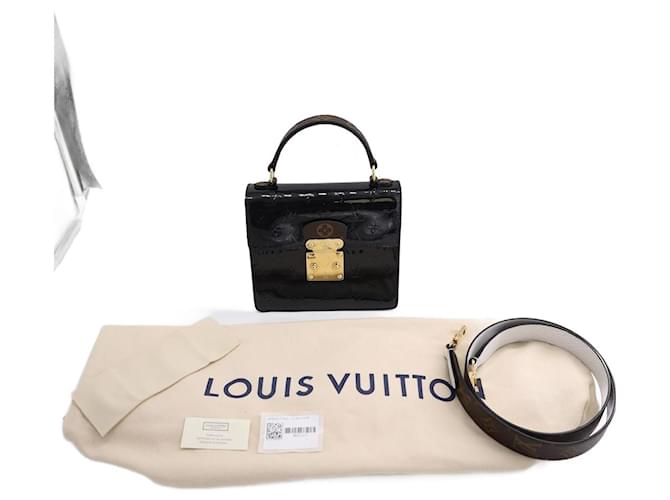 Bolsa Louis Vuitton Spring Street com/ Pulseira em couro envernizado 'Vernis' preto  ref.1028055