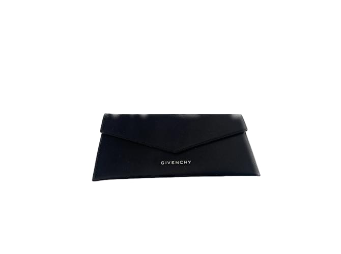 GIVENCHY  Clutch bags T.  leather Black  ref.1029045