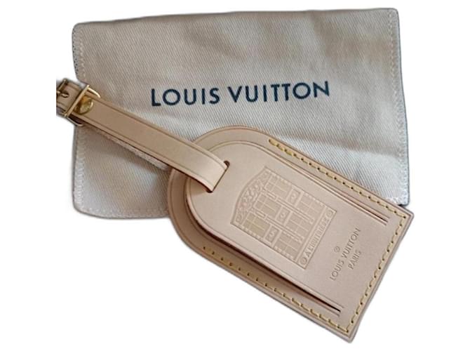 Louis Vuitton limited edition leather label holder Beige ref