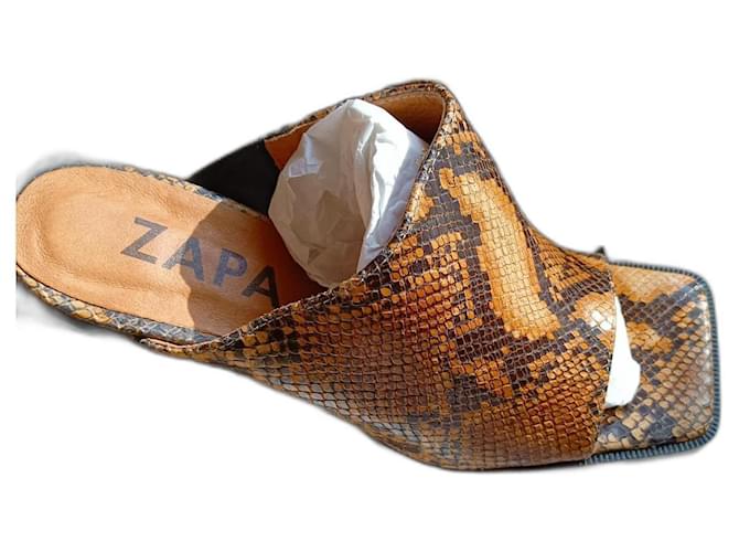 ZAPA python pattern sandals Python print 