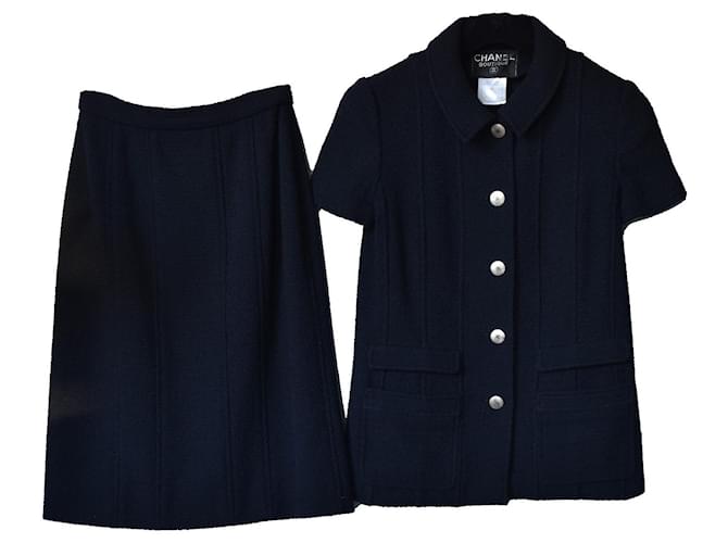 Chanel boucle wool skirt suit Navy blue Dark blue  ref.1030898