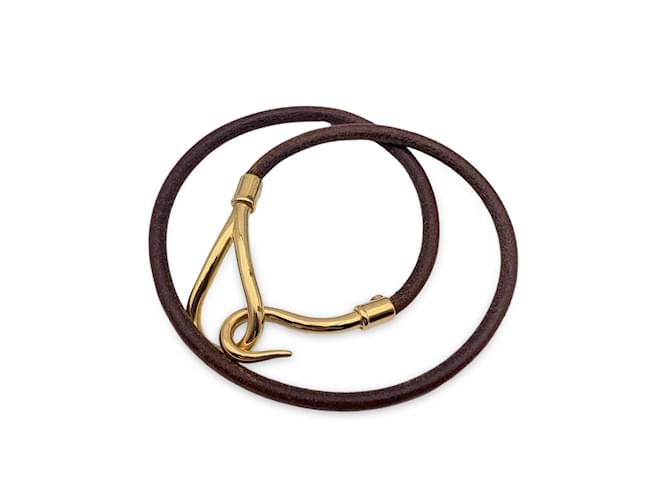 Hermès Hermes Tan Leather lined Tour Gold Metal Jumbo Hook Bracelet Golden  ref.1030919 - Joli Closet
