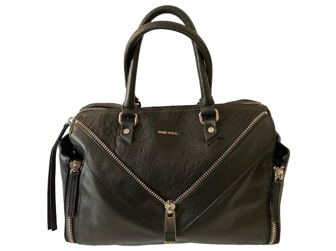 Sac style Boston en cuir noir Diesel