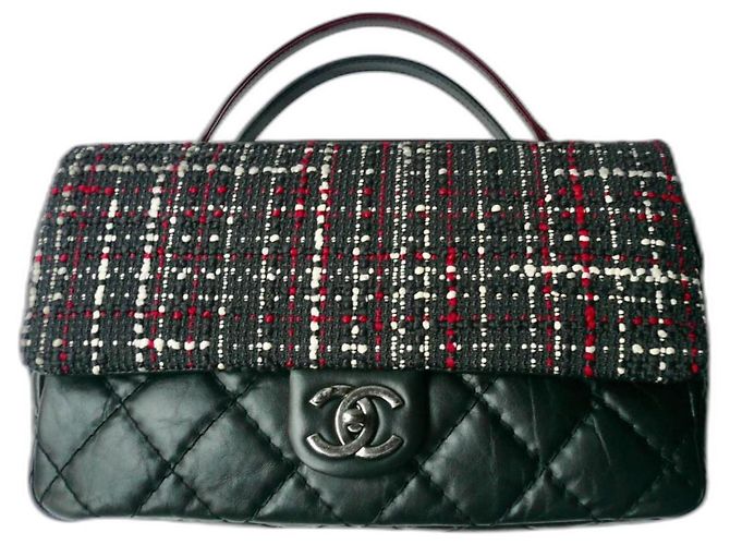 CHANEL Airlines - Bolsa com aba com alça superior em couro de bezerro envelhecido e acolchoado - Grande NOVO Multicor