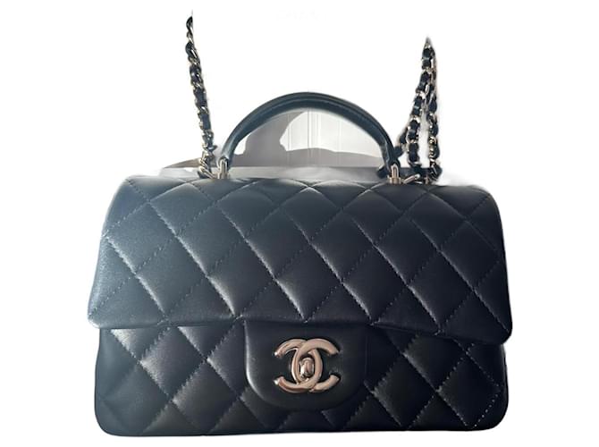 Coco Handle Chanel Mini alça superior atemporal Preto Pele de cordeiro  ref.1032871