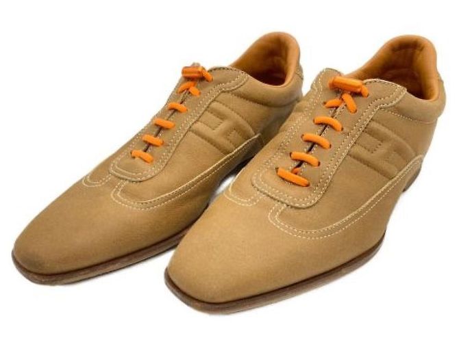 Hermès ***HERMES Baskets en cuir HERMES Beige